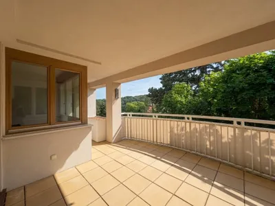 Appartement avec de spacieuses terrasses dans un cadre résidentiel verdoyant et privilégié Ü Pötzleinsdorf / Spacious Terrace Apartment in an Exclusive Green Residential Area of Pötzleinsdorf