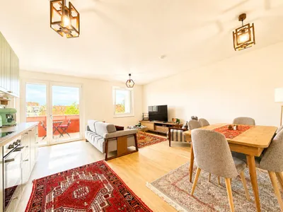 ALL-INCLUSIVE-LIVING I Badeteich Hirschstetten I großzügiger Balkon I Nähe U-Bahn I Lift vorhanden I Fußbodenheizung I moderne Ausstattung I Grünlage I Möbel Übernahme möglich – Bild 3
