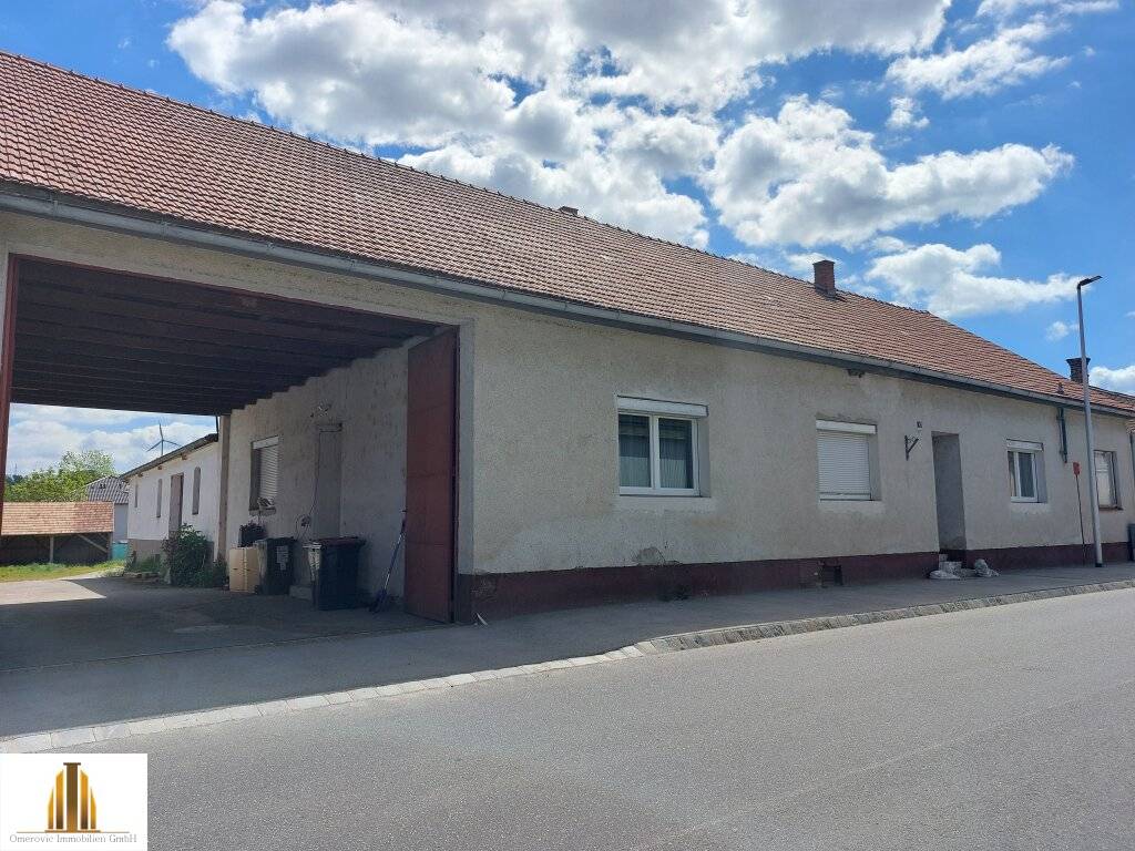 Einfamilienhaus mit Schuppen, Stadel, Stallungen, Tiefgarage, Innenhof und Garten in Dietersdorf, ca. 4,5 km von Hollabrunn entfernt! - Ansicht 3