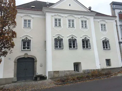 5-Zimmer-Gewerbeimmobilie mieten in Rohrbach – 270 m², € 3.872 – Bild 30 von 31