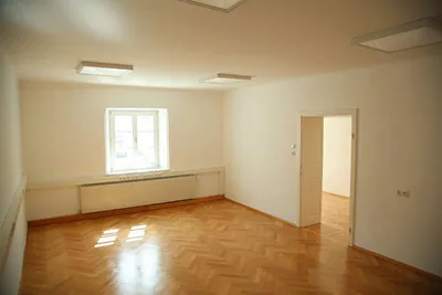 5-Zimmer-Gewerbeimmobilie mieten in Rohrbach – 270 m², € 3.872 – Bild 18 von 31
