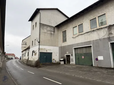 Immobilie kaufen in Krems Land – 2 820 m², € 290.000 – Bild 2 von 25