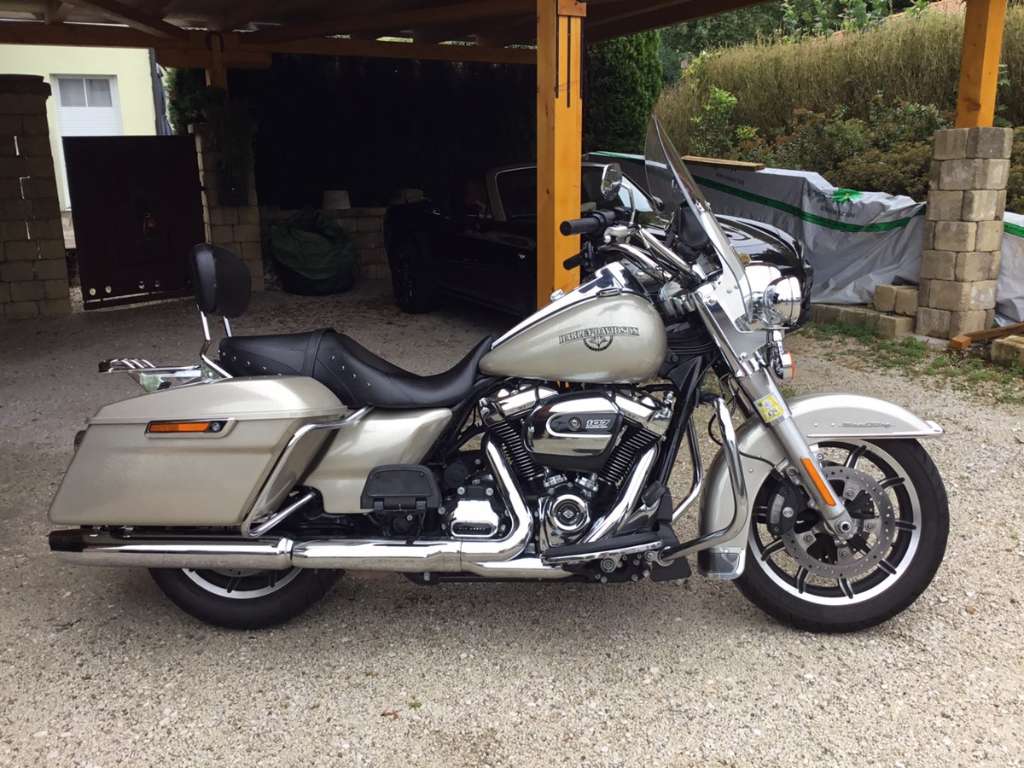 Harley-Davidson Road King FLHR Tourer