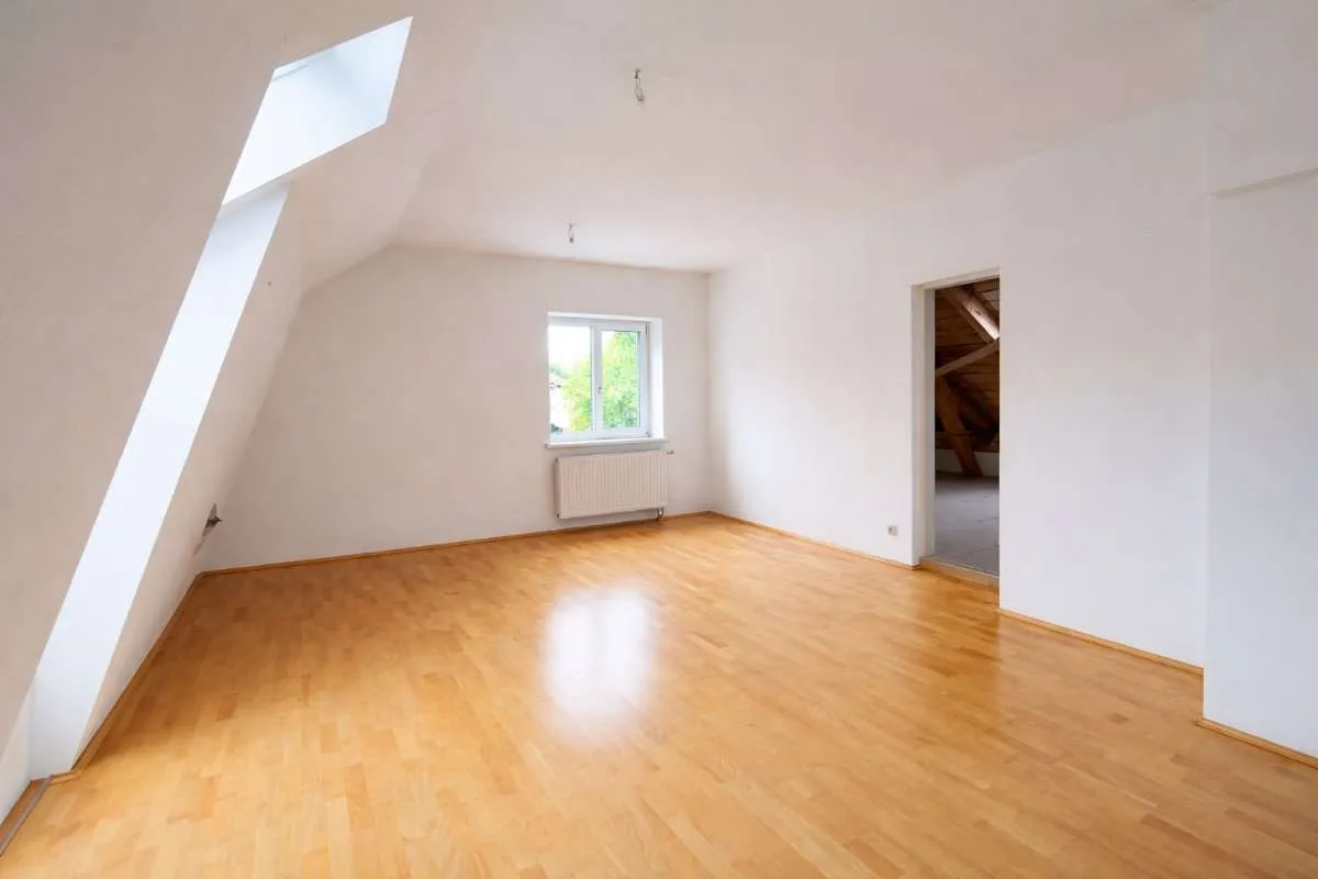 Helle 3-Zimmer-Wohnung mit großem Keller & Parkplatz in Grieskirchen - Ansicht 2