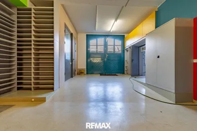 3-Zimmer-Haus kaufen in Hollabrunn – 200 m², € 399.000 – Bild 2 von 35
