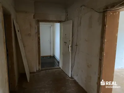 4-Zimmer-Wohnung kaufen in Linz – 94 m², € 219.000 – Bild 4 von 16