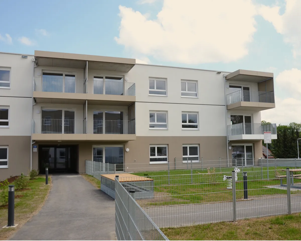 NEUBAU 2-Raum-Wohnung in Pettenbach - Widok 2