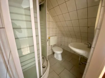 1-Zimmer-Wohnung mieten in Leoben – 20 m², € 298 – Bild 2 von 2
