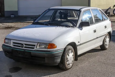 Opel Astra GL - Garagenfund - Erstbesitz - nur 85.00...