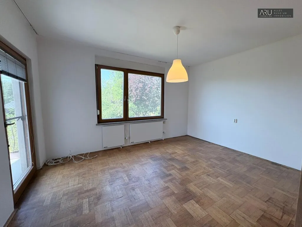 Gemütliches Haus mit Garten, Balkon & Garage in Burgau - Ansicht 2