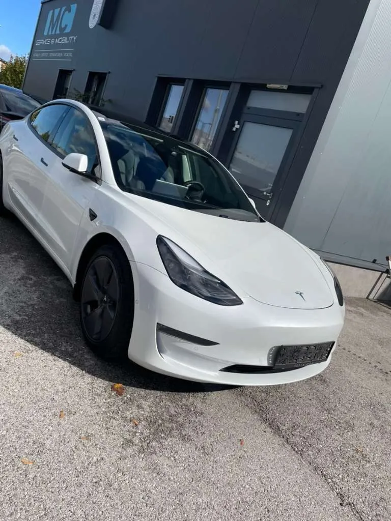 Tesla Model 3 Warmepumpe