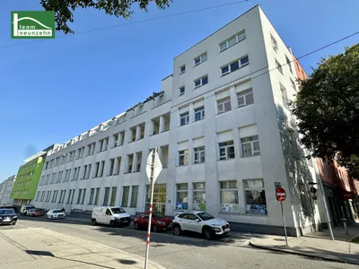 Geräumige 4-Zimmer-Wohnung mit Balkon in ruhiger Innenhoflage - ab 01.10. beziehbar!