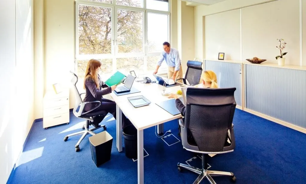Flaggschiff-Business Center - Ansicht 3
