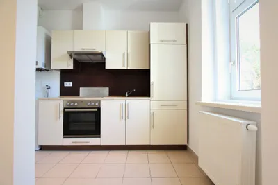 Schön möblierte 1-Zimmer-Wohnung in ruhiger Lage! Kurzzeitvermietung! – Bild 2