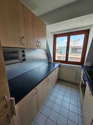 Ruhige 2-Zimmer-Wohnung in Döbling | Grünblick, Lift, Garage, neue Therme – Bild 3