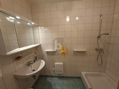 2-Zimmer-Wohnung kaufen in Feldkirchen – 60 m² – Bild 5 von 6
