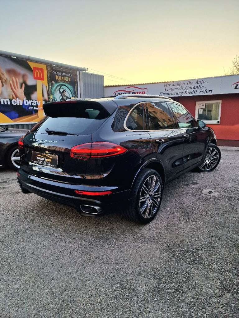 Porsche Cayenne II 3,0 Aut.*PANO*VOLL**FINANZIERUNG MÖGLICH-KREDIT SOFORT!!GARANTIE12-36 MONATE!!! SUV / Geländewagen