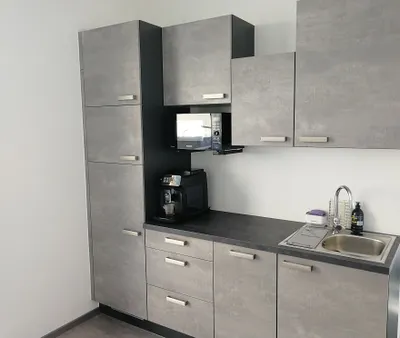 3-Zimmer-Gewerbeimmobilie mieten in Innsbruck-Land – 177 m², € 2.850 – Bild 11 von 15