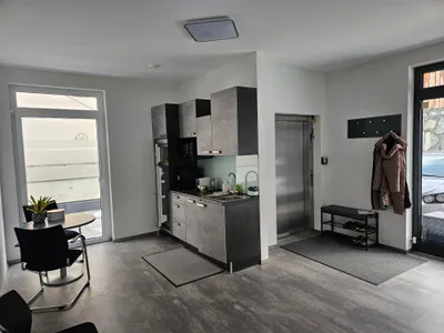 3-Zimmer-Gewerbeimmobilie mieten in Innsbruck-Land – 177 m², € 2.850 – Bild 12 von 15