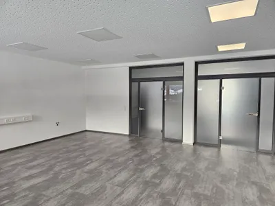 3-Zimmer-Gewerbeimmobilie mieten in Innsbruck-Land – 177 m², € 2.850 – Bild 9 von 15