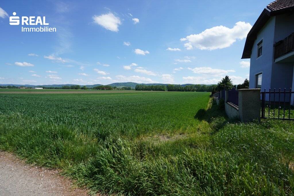 Traumhaftes Baugrundstück für ein Doppelhaus oder Einfamilienhaus in Bestlage wartet auf Sie! - Ansicht 2