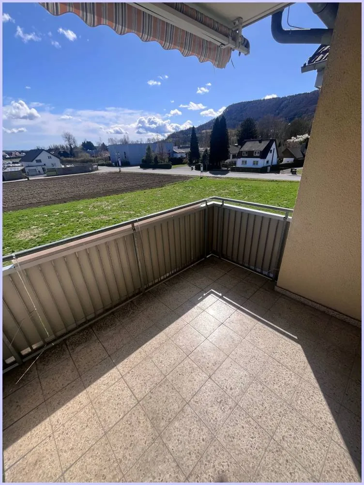 Gemütliche und ruhige Wohnung in Wildon mit schönem Balkon. Grünlage, gute Lage, gute Raumaufteilung - Ansicht 2