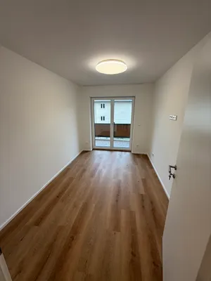 5-Zimmer-Wohnung mieten in Salzburg Stadt – 12 m², € 610 – Bild 8 von 10