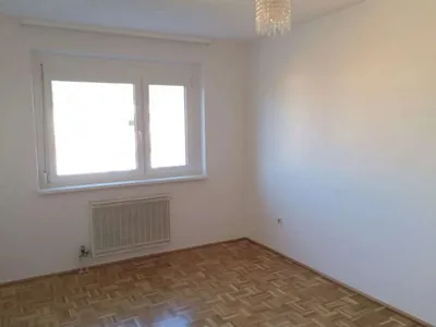 3-Zimmer-Wohnung mieten in Linz – 79 m², € 890 – Bild 2 von 7