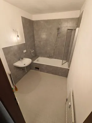 1-Zimmer-Wohnung mieten in Braunau am Inn – 34 m², € 550 – Bild 2 von 7