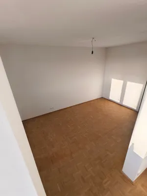 1-Zimmer-Wohnung mieten in Braunau am Inn – 34 m², € 550 – Bild 6 von 7