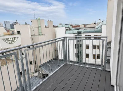 Luxuriöse 4-Zimmer-Dachgeschosswohnung mit 2 Terrassen & Klimaanlage – Bild 2