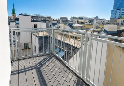 Luxuriöse 4-Zimmer-Dachgeschosswohnung mit 2 Terrassen & Klimaanlage