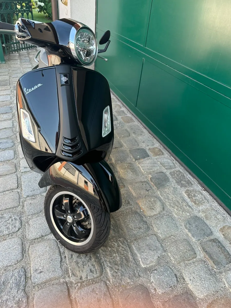 Vespa GTS