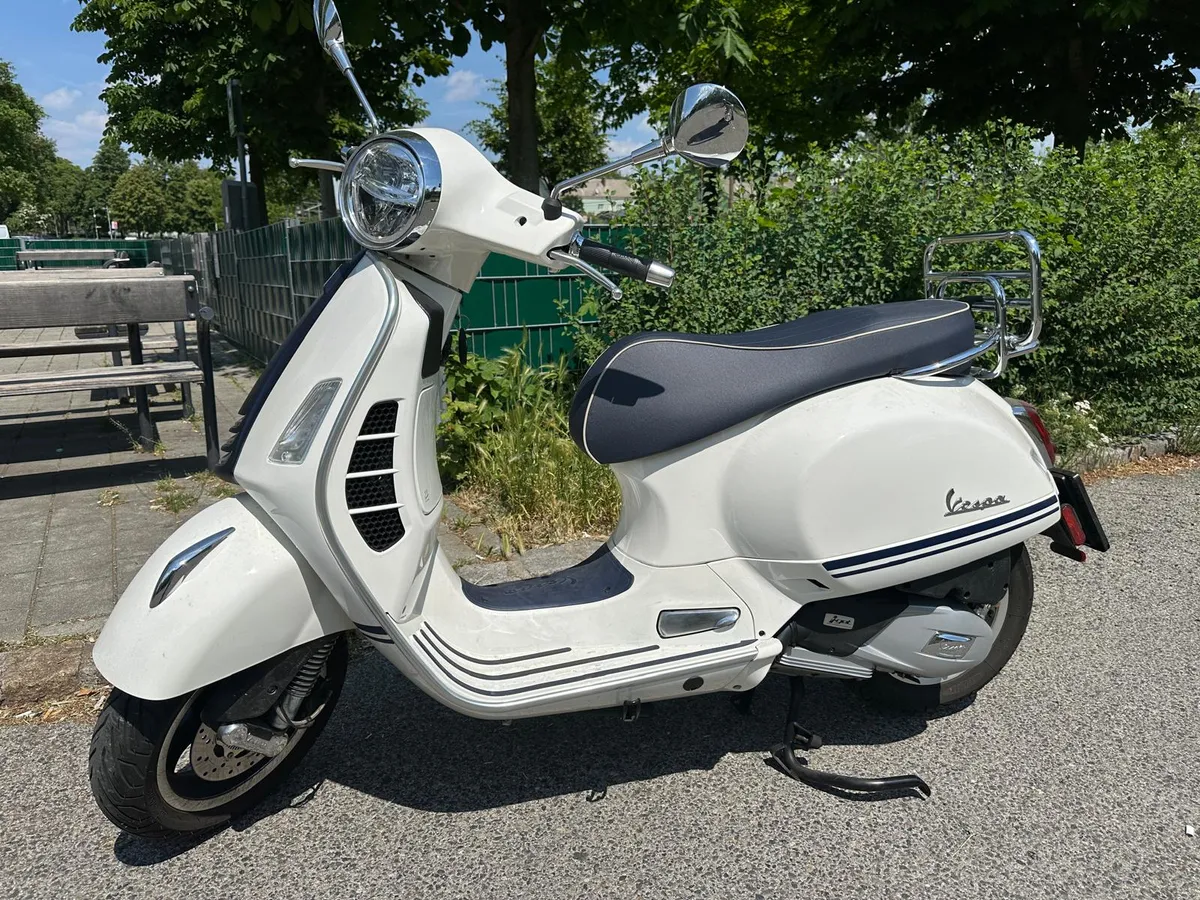 Vespa GTS