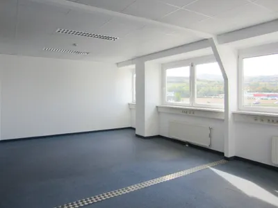 Gewerbeimmobilie mieten in Mödling – 87 m², € 11 – Bild 21 von 23