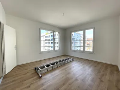Ideale Starterwohnung mit Balkon und guter Infrastruktur – Bild 2