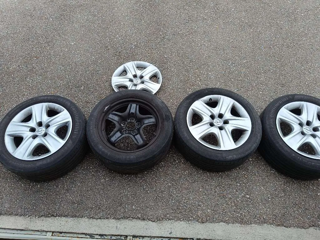 Stahlfelgen mit Opel Kappen inkl Rdks Sensoren, € 60,- (8223 Stubenberg am See)