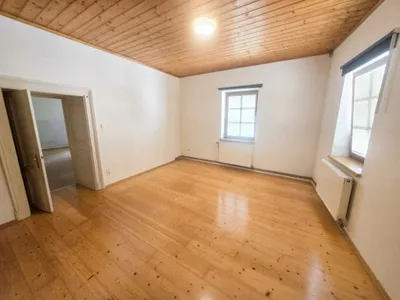 10-Zimmer-Gewerbeimmobilie kaufen in Hollabrunn – 300 m², € 249.000 – Bild 14 von 18