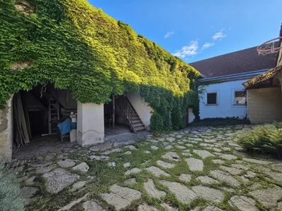 10-Zimmer-Gewerbeimmobilie kaufen in Hollabrunn – 300 m², € 249.000 – Bild 2 von 18