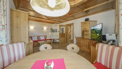 5-Zimmer-Haus kaufen in Kitzbühel – 147,56 m², € 990.000 – Bild 5 von 33
