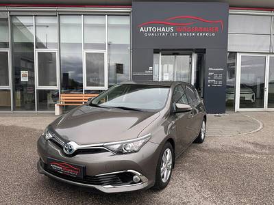 Toyota Auris 1,8 VVT-i Hybrid Lounge