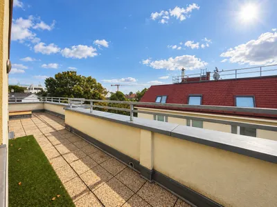 Helle 2,5-Zimmer-Wohnung mit Terrasse in ruhiger Lage – Bild 3