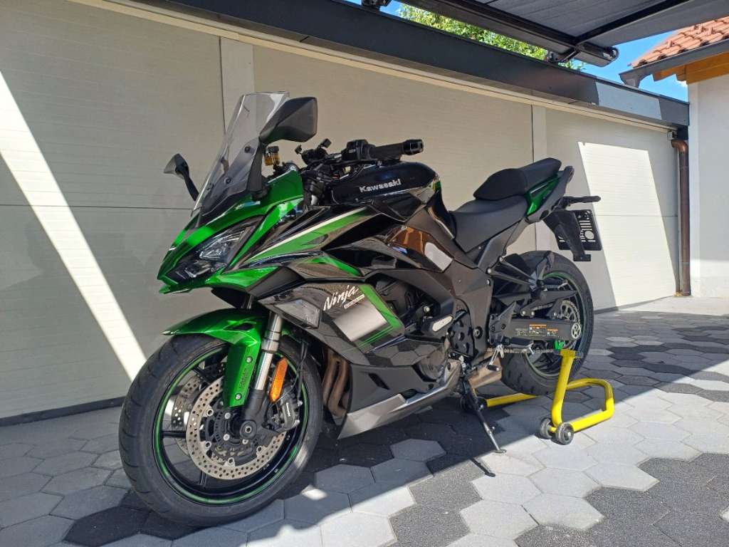 Kawasaki Ninja 1000 SX Performance Tourer