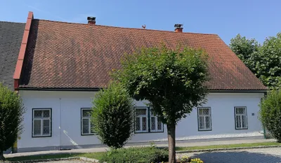 Haus mieten in Leibnitz – 200 m², € 1.500 – Bild 1 von 17