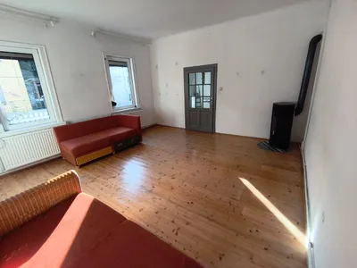 4-Zimmer-Haus mieten in Baden – 85 m², € 870 – Bild 4 von 10