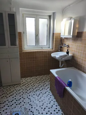 4-Zimmer-Haus mieten in Baden – 85 m², € 870 – Bild 10 von 10