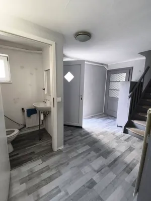 4-Zimmer-Haus mieten in Baden – 85 m², € 870 – Bild 2 von 10