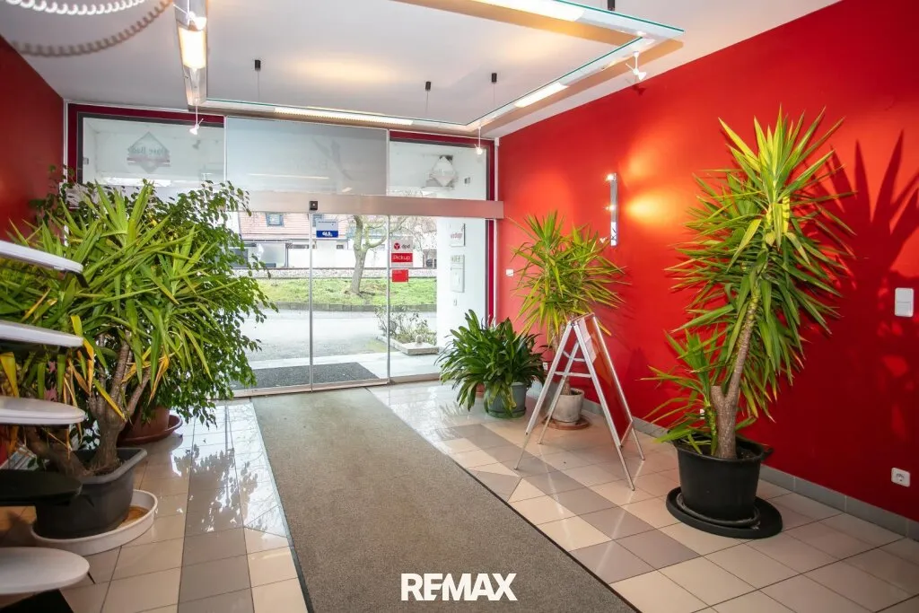 Flexible Gewerbeliegenschaft mit Logistik, Büro und Wohneinheit – pohled 3