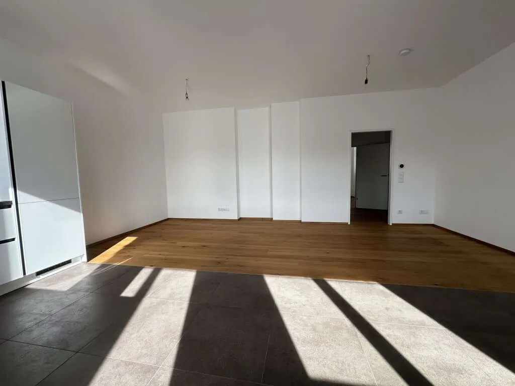 Top-Investment im Altbau - Frei vereinbarer Mietzins - Ansicht 3