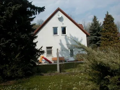 6-Zimmer-Haus mieten in Wiener Neustadt Land – 180 m², € 1.370 – Bild 3 von 3
